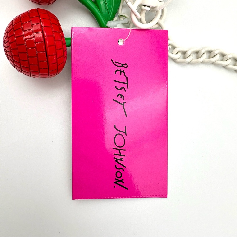 🍒 Betsey Johnson Cherry On Top Wallet-on-Chain Crossbody • Cream • NWT - Picture 11 of 12